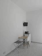 Gatto Bianco Picone 19