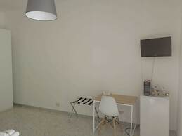 Gatto Bianco Picone 19