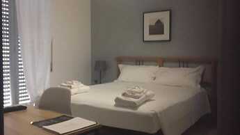 Gatto Bianco Picone 19