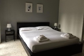 Gatto Bianco Picone 19