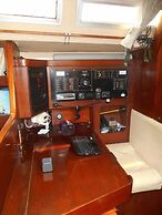 Moody 41 by Veleros Colombia