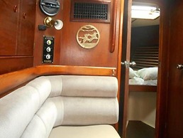 Moody 41 by Veleros Colombia