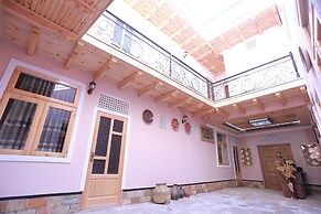 Anis-Pari hotel