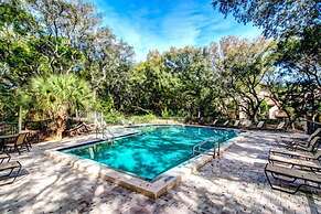 2072 Beachwood Villa