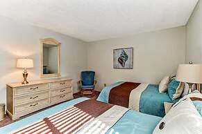 2072 Beachwood Villa