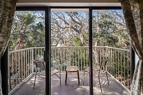 2072 Beachwood Villa