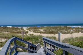 C114-amelia-surf-and-racquet