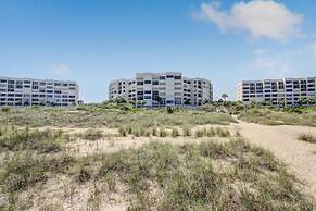 C114-amelia-surf-and-racquet