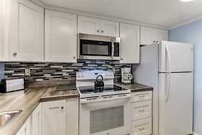 C114-amelia-surf-and-racquet