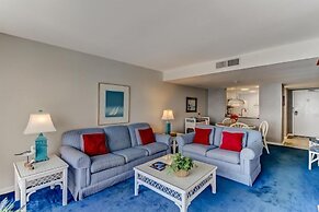 C114-amelia-surf-and-racquet