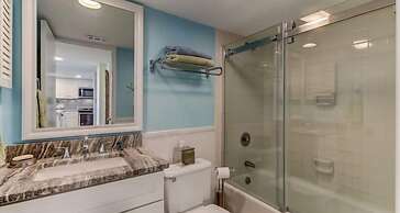 B117-amelia-surf-and-racquet