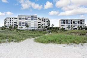 B117-amelia-surf-and-racquet