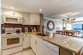 C123-amelia-surf-and-racquet - 1303311