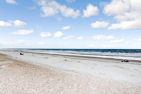 C123-amelia-surf-and-racquet - 1303311