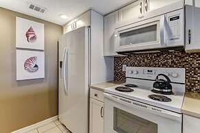 C123-amelia-surf-and-racquet - 1303311