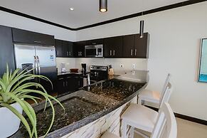 Simply Spectacular 5th Floor Ocean View