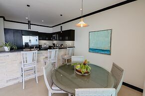 Simply Spectacular 5th Floor Ocean View