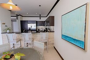 Simply Spectacular 5th Floor Ocean View