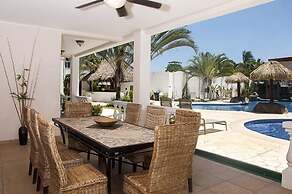 Large Ground Floor Condo Steps From the Pool