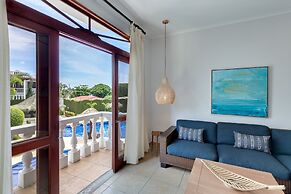 2br/2ba Unit in Exclusive Community