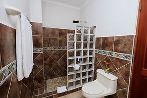 Great 3rd Floor Condo in Seaside Community