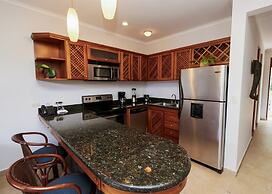 Great 3rd Floor Condo in Seaside Community