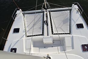 Catamaran Lagoon by Veleros Colombia