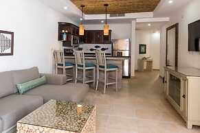 Newly Remodeled Ground Floor Sea Side Apartment