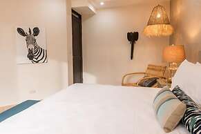 Newly Remodeled Ground Floor Sea Side Apartment