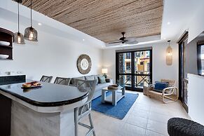 Amazing Seaside Penthouse With Rooftop Terrace