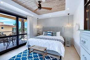 Amazing Seaside Penthouse With Rooftop Terrace