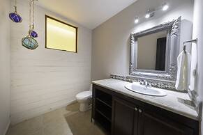 Captivating 3br/2.5ba Unit is Just Perfect