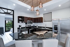 Captivating 3br/2.5ba Unit is Just Perfect