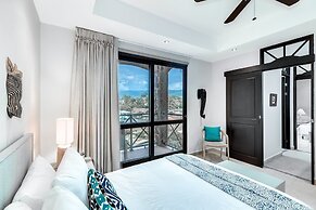 Incredible Beach Views in Fantastic Condo Complex