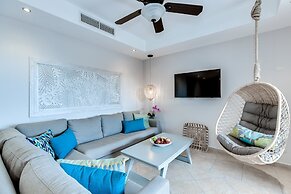 Tropical Retreat for Families or Small Groups