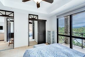 5th Flr Ocean View Penthouse With 2 Level Balcony