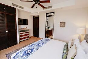 BE 1A Absolute 2BR Oceanfront Luxury Condo