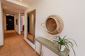 BE 1A Absolute 2BR Oceanfront Luxury Condo