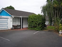 Lincoln Court Motel