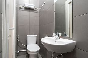 Super OYO 839 Royal Guest House