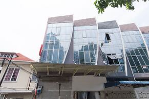 Super OYO 839 Royal Guest House