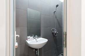 Super OYO 839 Royal Guest House