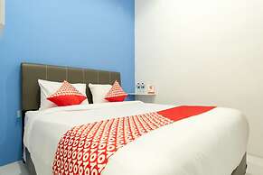 Super OYO 839 Royal Guest House