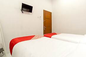 Super OYO 839 Royal Guest House