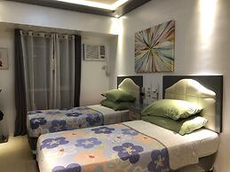 I.T PARK CEBU TWIN BED DELUXE FREE FAST WIFI & POOL
