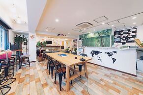 Ark Guest House Namba - Hostel