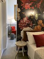 L'8 Boutique Via Piella