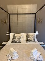 L'8 Boutique Via Piella