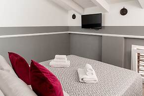 L'8 Boutique Via Piella