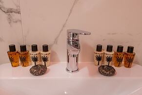 L'8 Boutique Via Piella